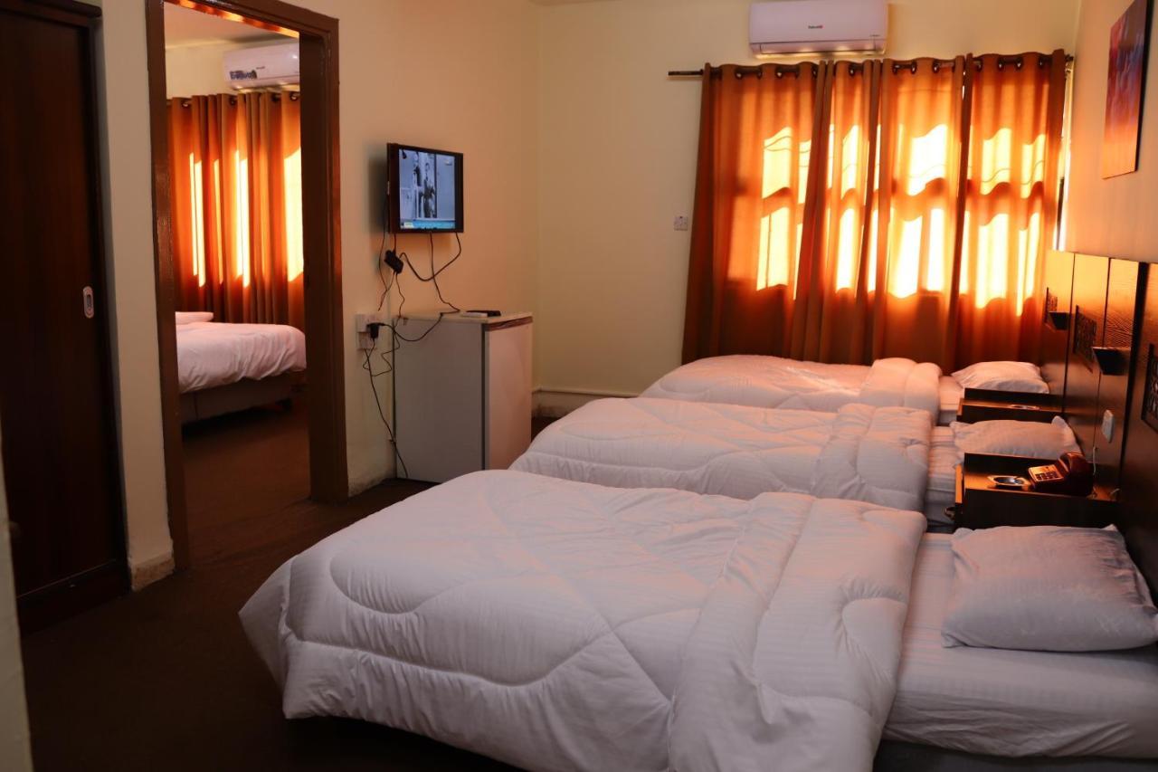 Eden Aqaba Hotel Екстериор снимка