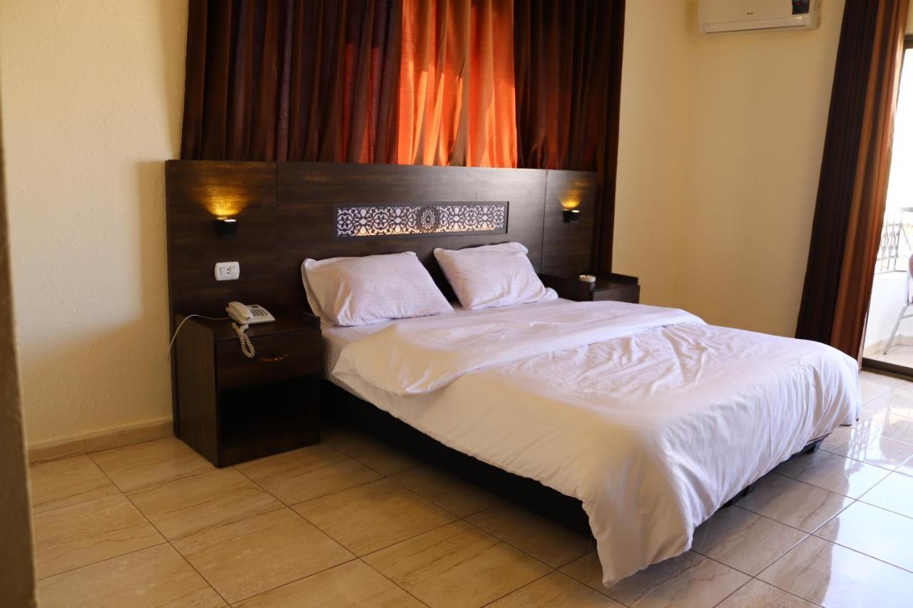 Eden Aqaba Hotel Екстериор снимка